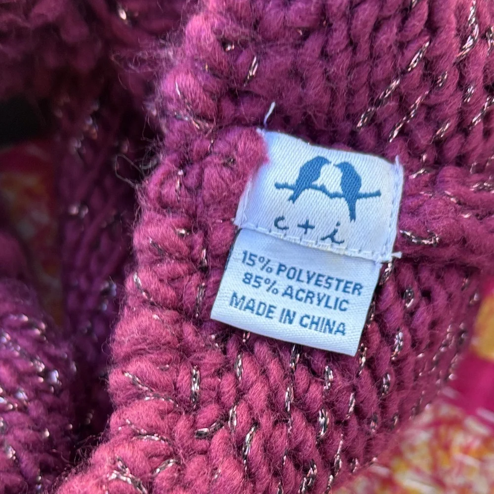 Chloe + Isabel Berry‎ Pom-Pom Beanie with Starburst Removable Pin & Knit Gloves